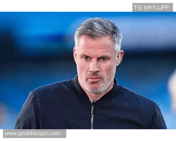 足球明星卡拉格的职业生涯成就与个人生活全景介绍