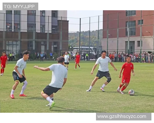 香港足球明星队在贵阳精彩进球展现足球魅力与激情的盛宴