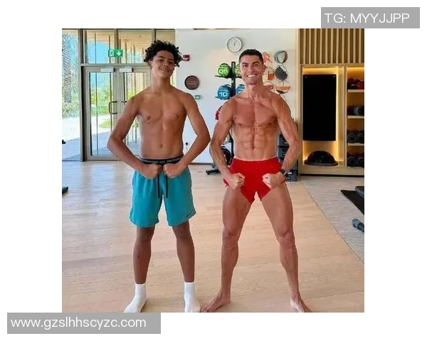 足球明星之子踢球水平如何能否继承父亲的辉煌成就 足球明星之子踢球水平如何能否继承父亲的辉煌成就